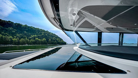 Cruisers Yachts 38 VTR EC