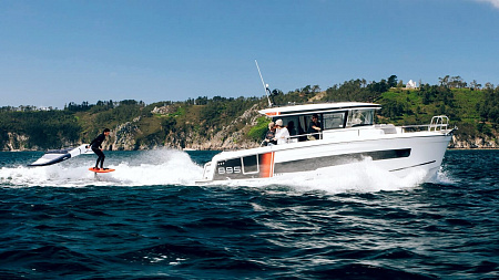 Катер Jeanneau Merry Fisher 895 Sport Serie 2