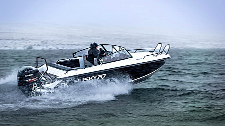 Моторный катер Finnmaster Husky R7