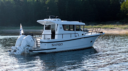 Морской катер Sargo 31 Outboard