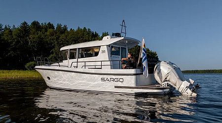 Морской катер Sargo 31 Outboard