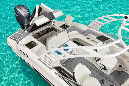 Катер Chaparral 23 SSi OB