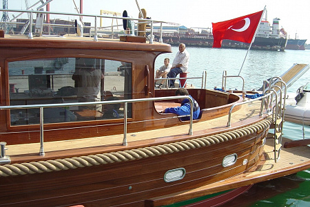 Катер Barbaros 1280