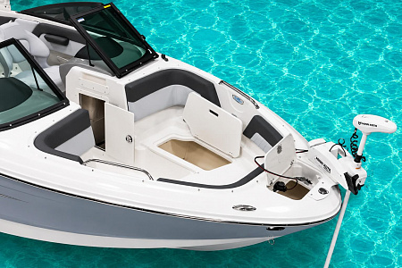 Катер Chaparral 21 SSi OB Ski & Fish