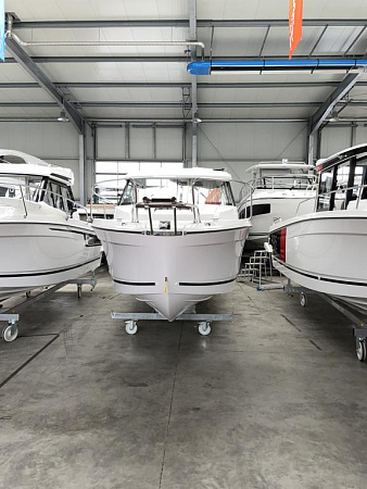 Катер Jeanneau Merry Fisher 695 S2