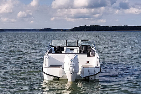 Катер AMT 240 DC