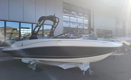 Катер Bayliner VR 5 E