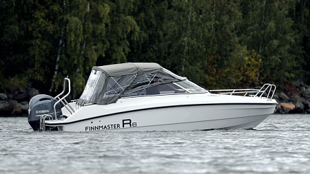 Моторный катер Finnmaster R6