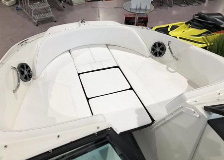 Катер Sea Ray 210 SPXE