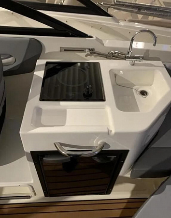 Катер Bayliner VR 6 C