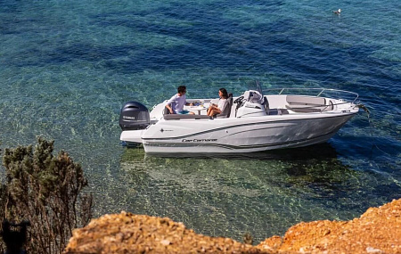 Катер Jeanneau Cap Camarat 6.5 CC S3