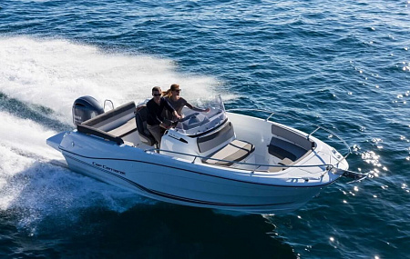 Катер Jeanneau Cap Camarat 6.5 CC S3